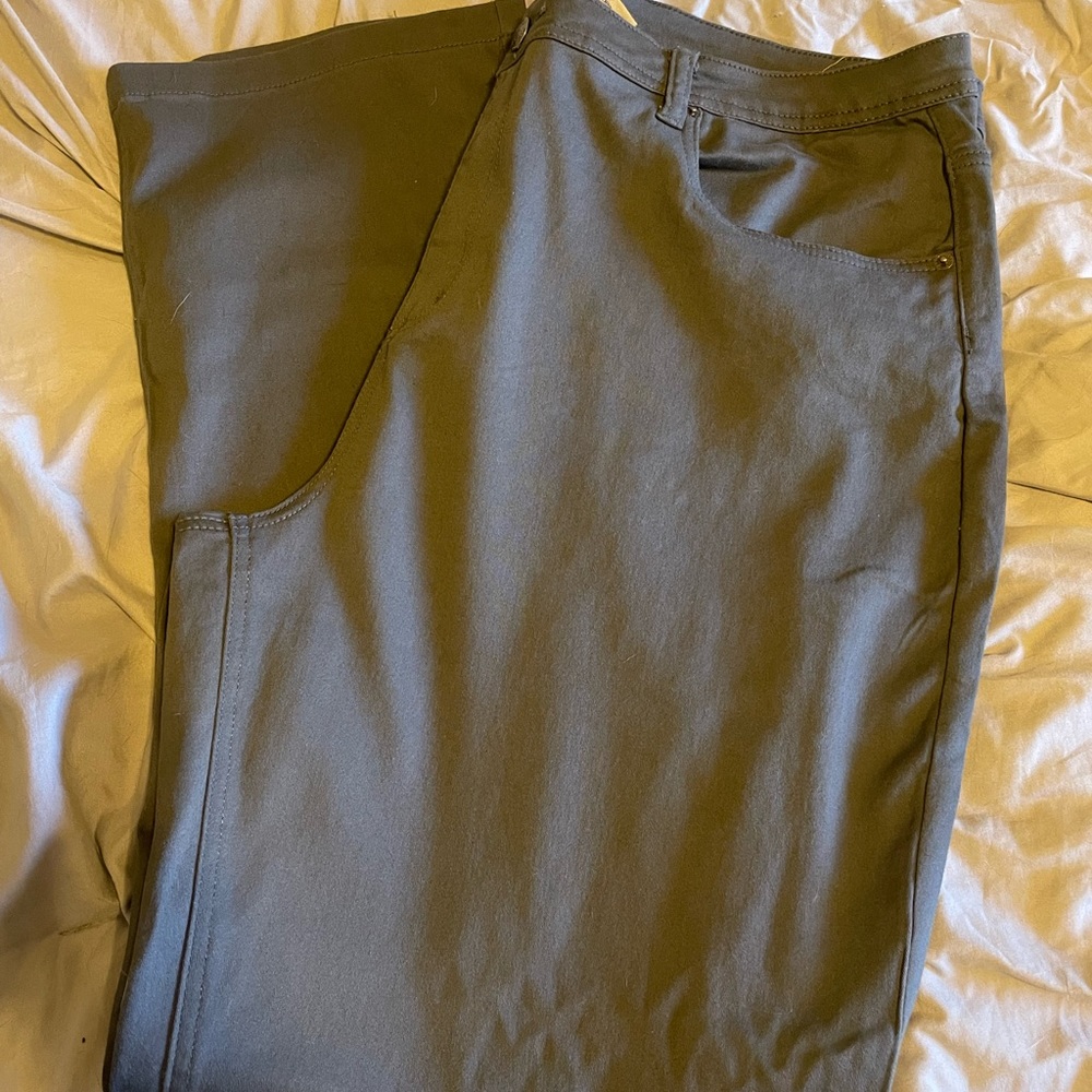 Hybrid & Company Gray Pants